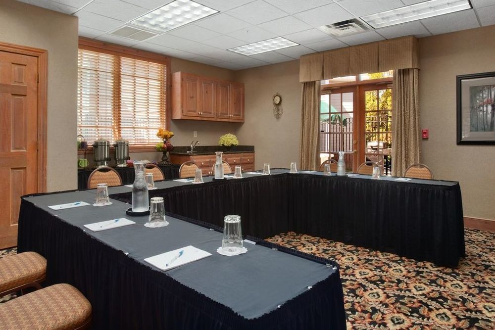 Homewood Suites By Hilton Indianapolis At The Crossing Afaceri foto