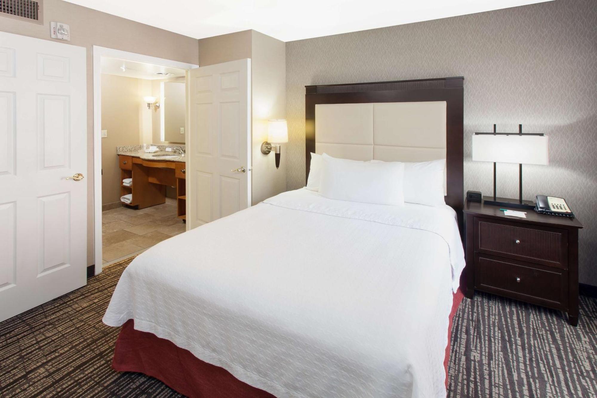 Homewood Suites By Hilton Indianapolis At The Crossing Exterior foto