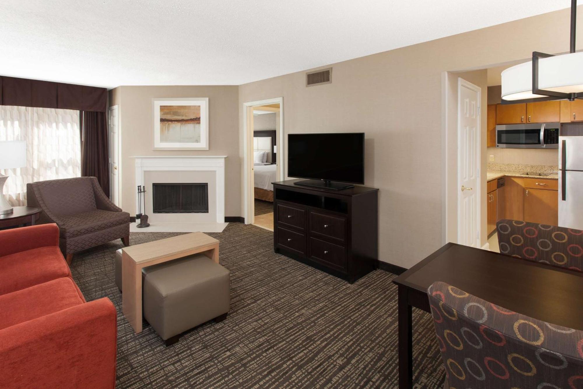 Homewood Suites By Hilton Indianapolis At The Crossing Exterior foto