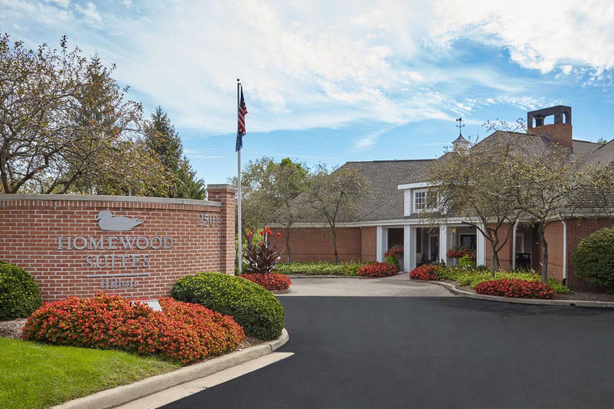 Homewood Suites By Hilton Indianapolis At The Crossing Exterior foto